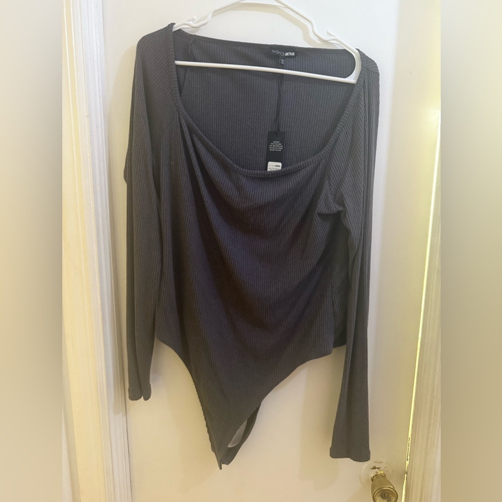 Fashion Nova Gray Fitted Ribbed Bodysuit - Picture 3 of 7